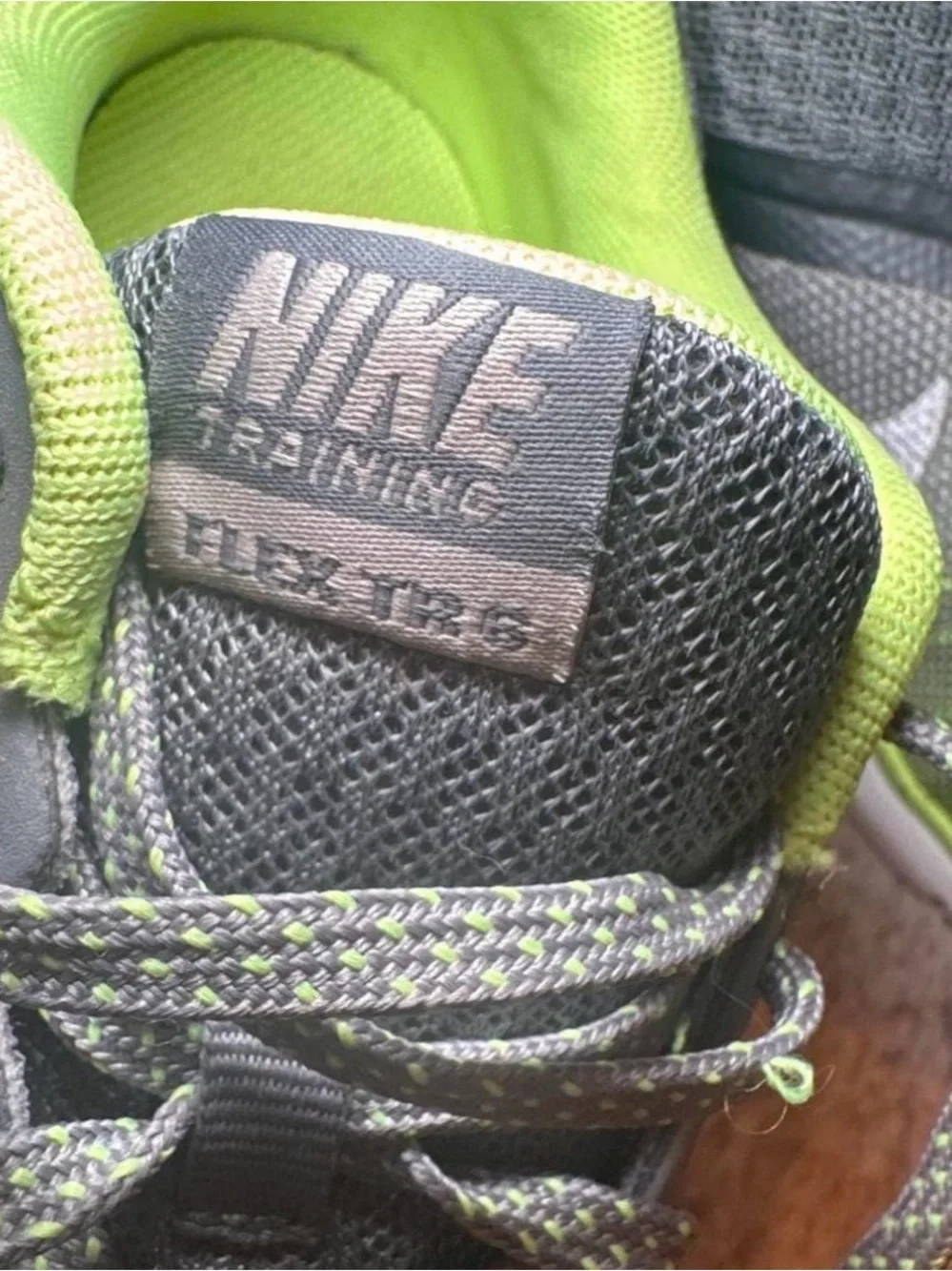 Nike Flex TR6 green & grey training shoes